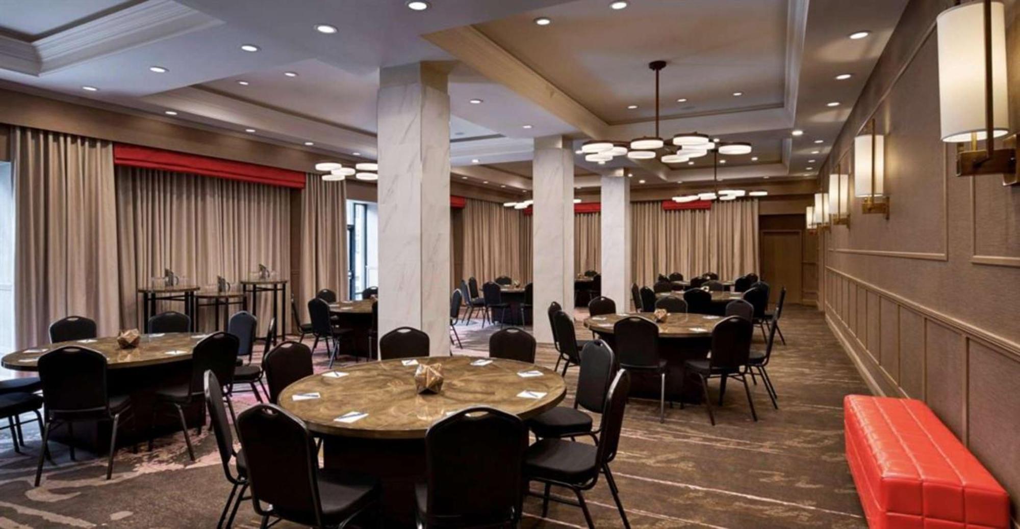 Sonesta Hotel Baltimore Inner Harbor Екстериор снимка
